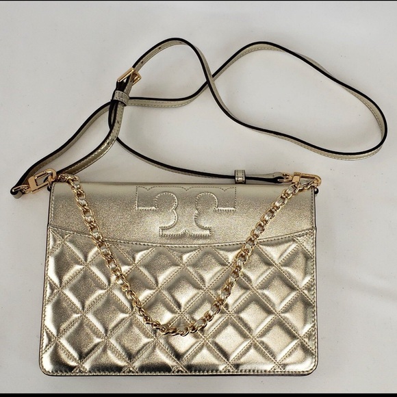 HOST PICK 🎉🎊Tory Burch Savannah Clutch in Gold new with tags. Rare! - Picture 4 of 10